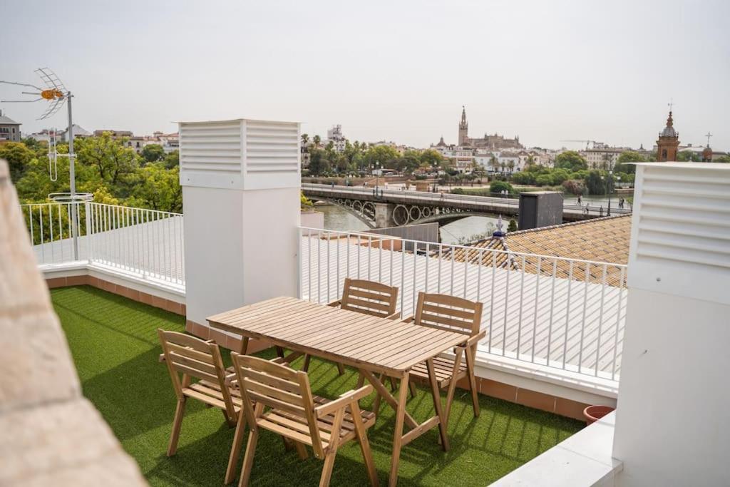 Appartement Optimus Corazon De Triana à Séville Extérieur photo